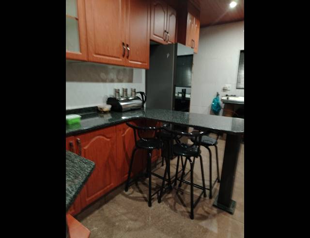 3 BEDROOM FREEHOLD FOR SALE IN RICHVIEW